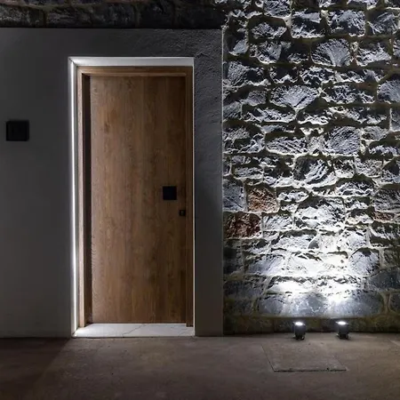 Castor & Pollux Studio 4 Kotronion (West Mani)